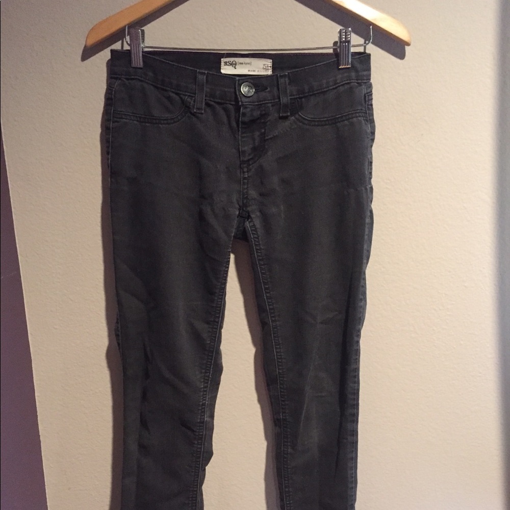Women’s Black Jegging Skinny Jeans